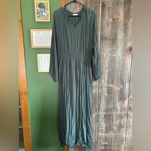 Chic Soul Long Sleeve Maxi Dress